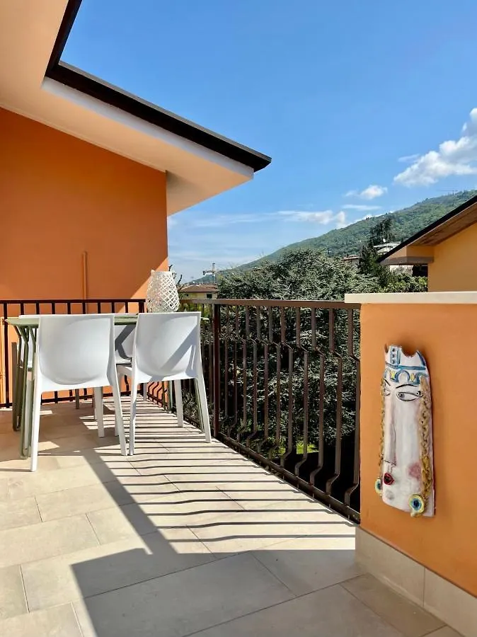 Апартаменты Casa Prima Gardenia Торри-дель-Бенако 0*,  Италия